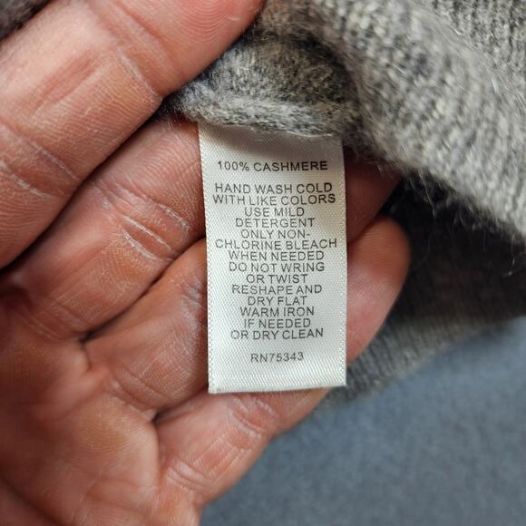 Max Studio Womens Cardigan Sweater Medium Grey 2 Ply Cashmere Pockets Classic - Picture 7 of 11